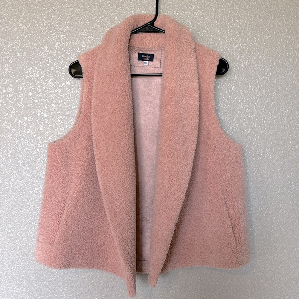 Anthropology Norla Canada Pink Vest Size M/L